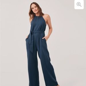 NWT Coastal beach halter jumper navy medium